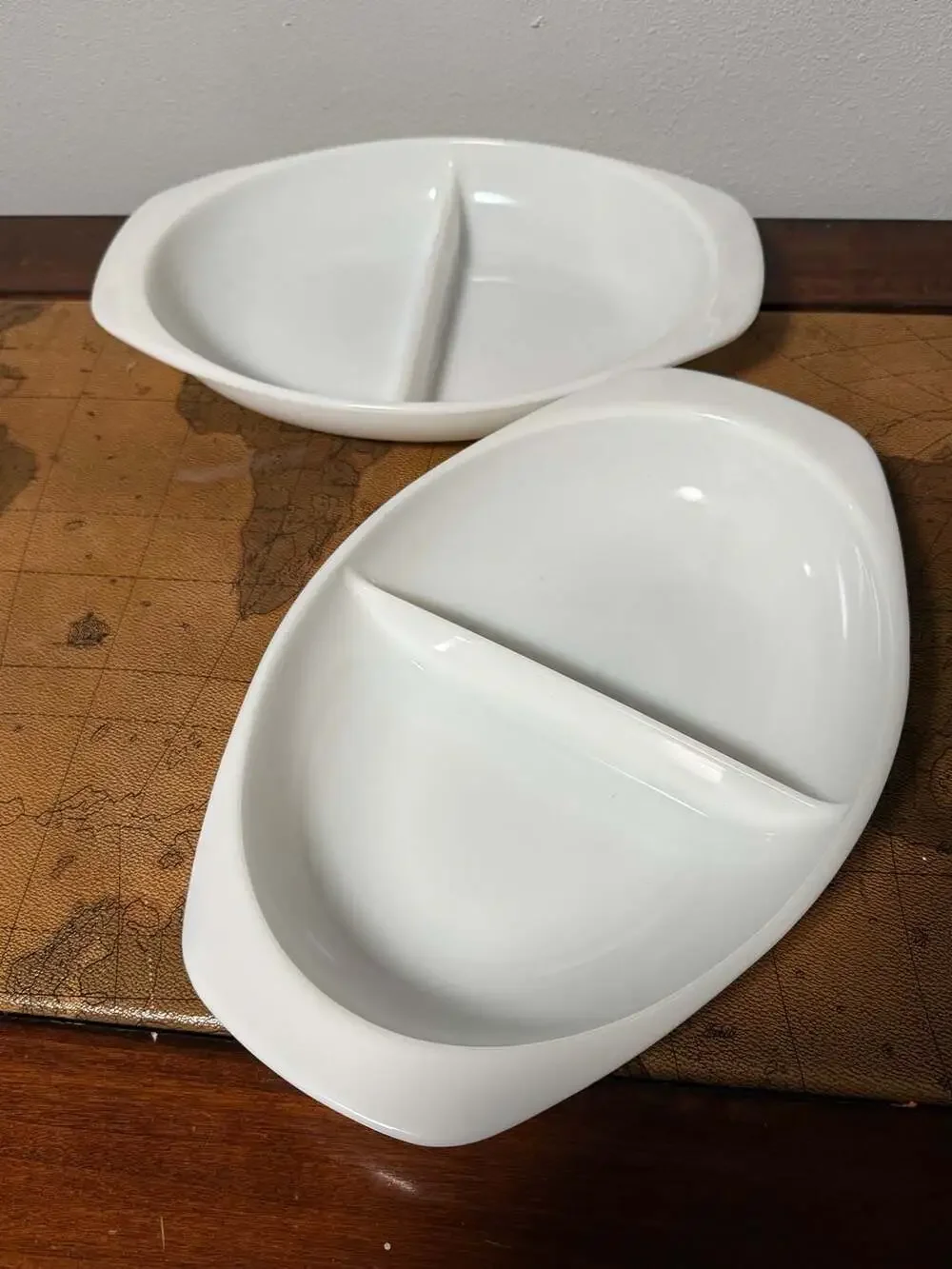 Set of 2 Vintage Pyrex 1063 White Milk Glass 1.5 Qt Divided Casserole Baking Dis